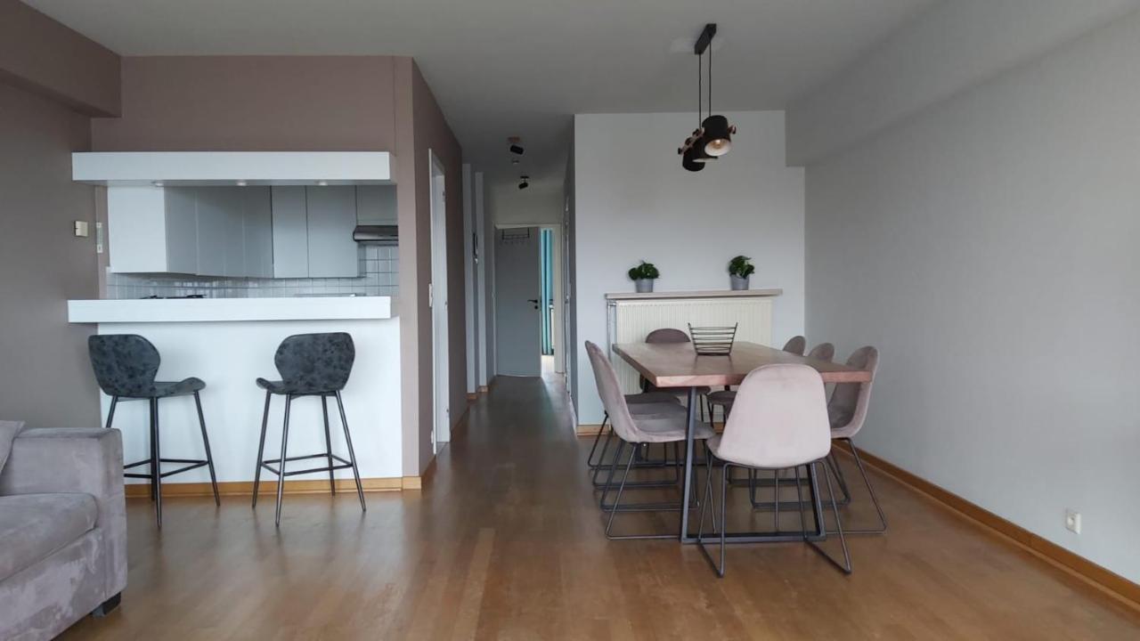 Appartement Met Zeezicht Op Het Van Bunnenplein Knokke-Heist Eksteriør billede