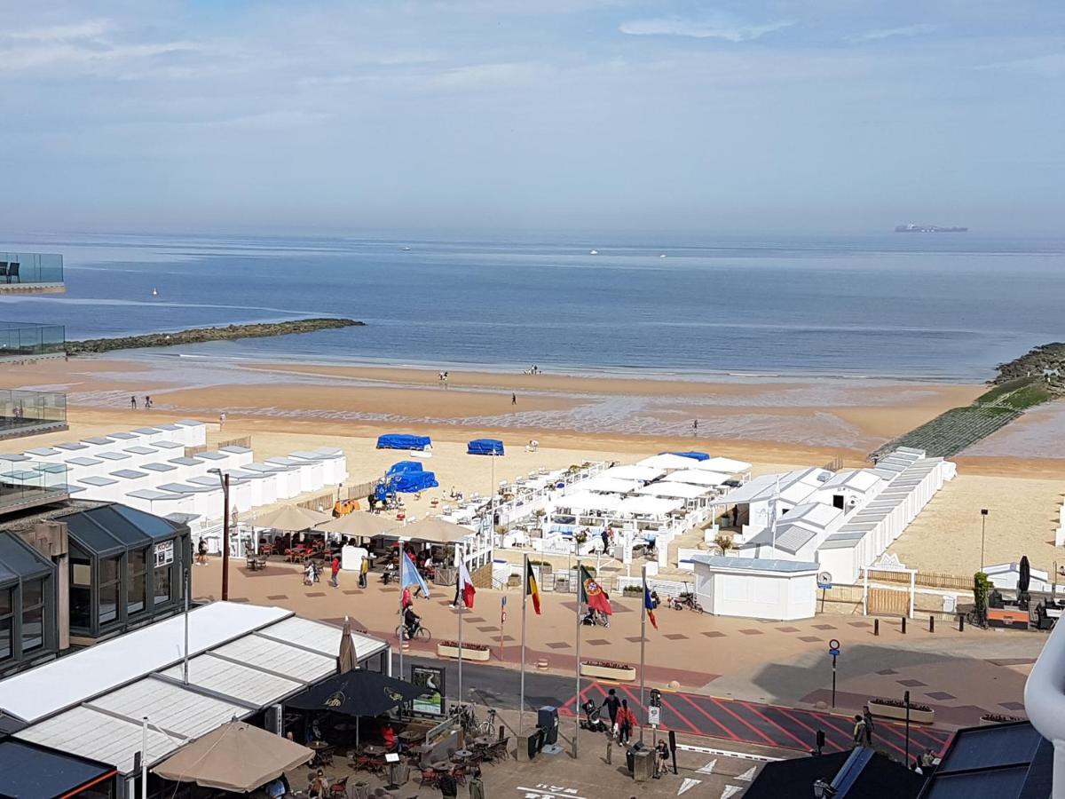 Appartement Met Zeezicht Op Het Van Bunnenplein Knokke-Heist Eksteriør billede